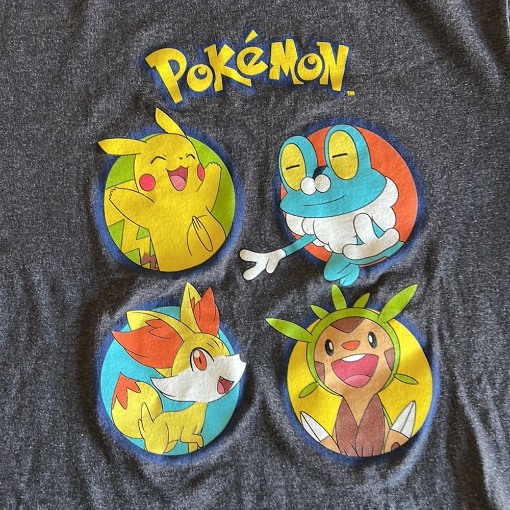 Poke mon T shirt.    #900 - Picture 2 of 4